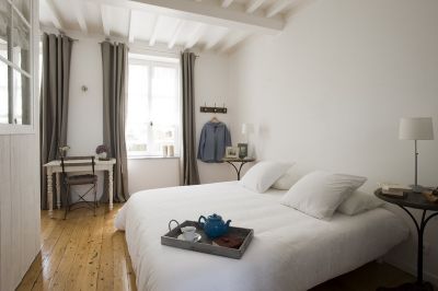La Maison sur le Quai, gite de charme face à la mer avec terrasse en Normandie