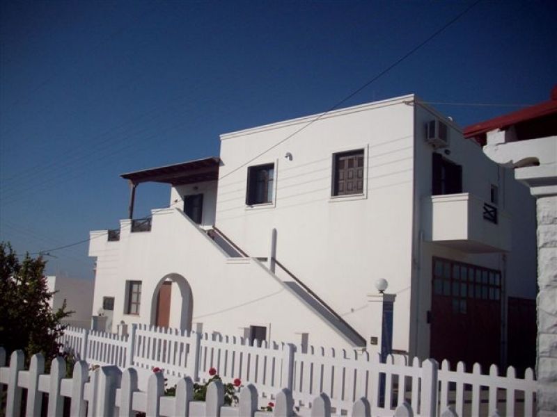 Greece Cyclades island Milos  rent apartment Tripiti  for 4//5/6/person