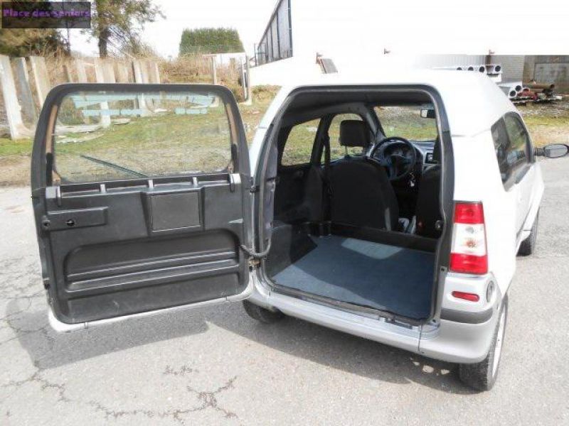Voiture sans permis Aixam minivan à ceder