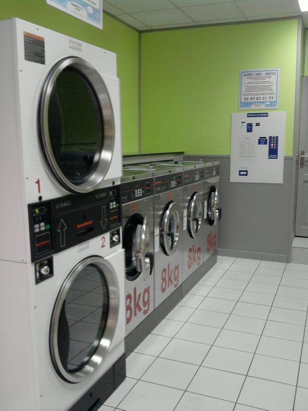 A saisir laverie récente