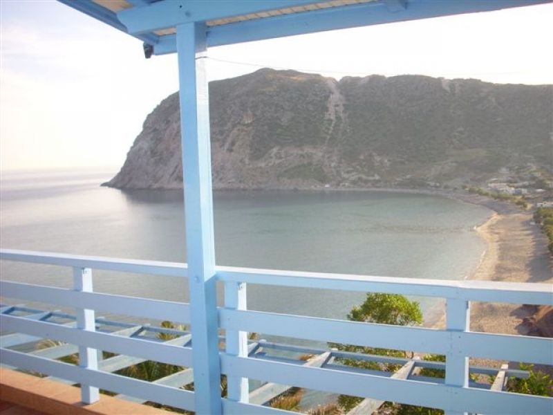 Greece Cyclades island of Milos rent rooms studio apartment