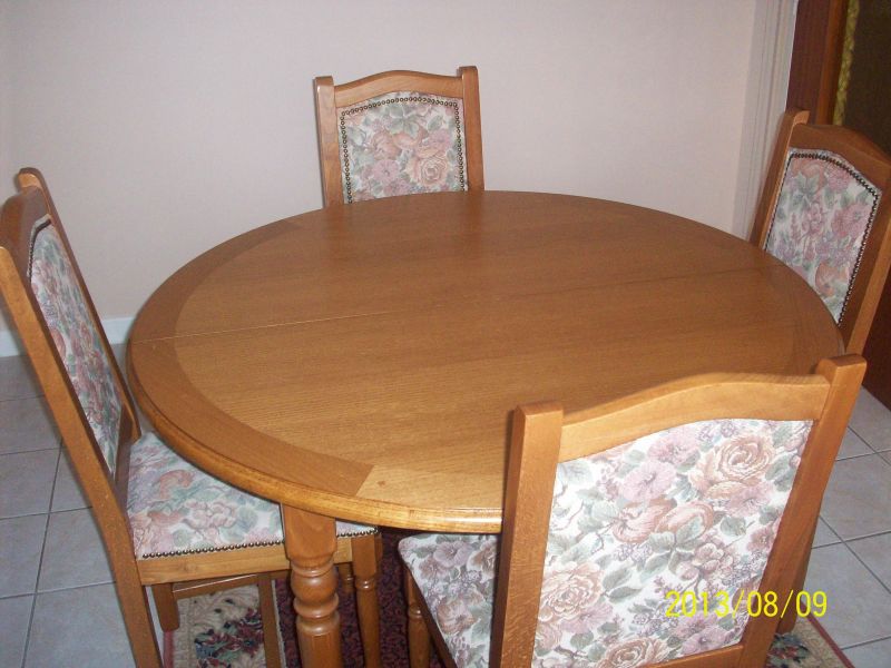 Table et chaise