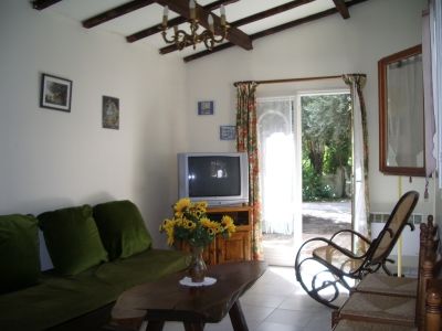 2 pavillons 8 et 4 personnes+belle piscine+parc privé calme+jeux+près mer