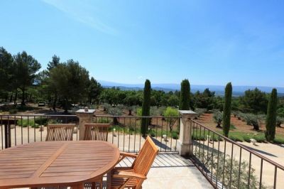 MAISON AVEC VUE SUR LE LUBERON