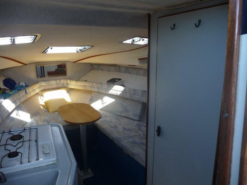 Sea Ray 220 Sundancer