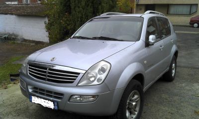 SsanYong rexton  2.7 xdi 119800 Km avec cuir et clim auto