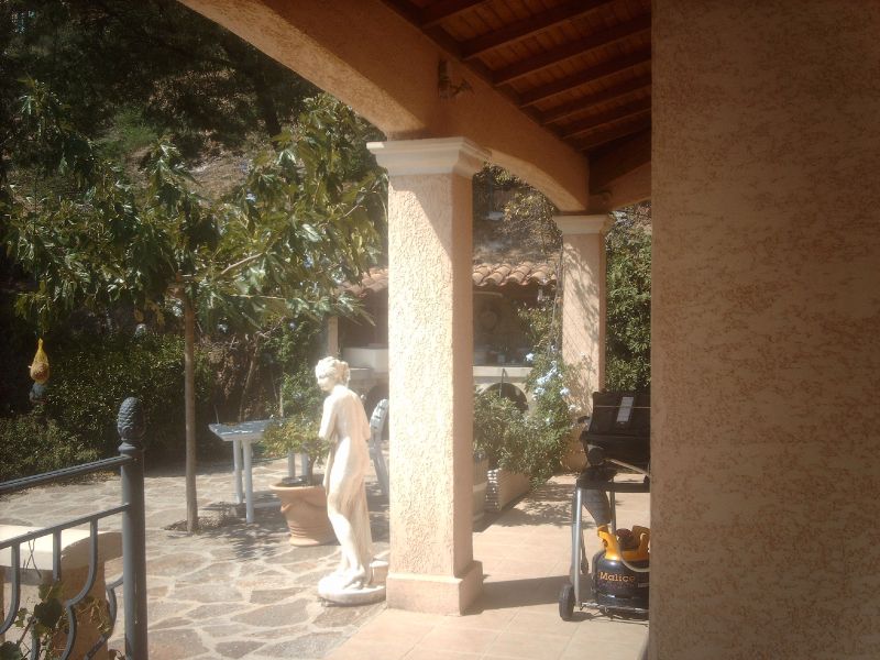 Villa sur 2 niveaux avec T 3 indépendant 