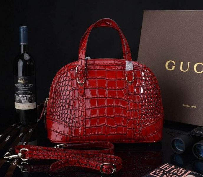 DG.POLO.LV.Hermes. CHANEL .GUCCI.sacs.35€