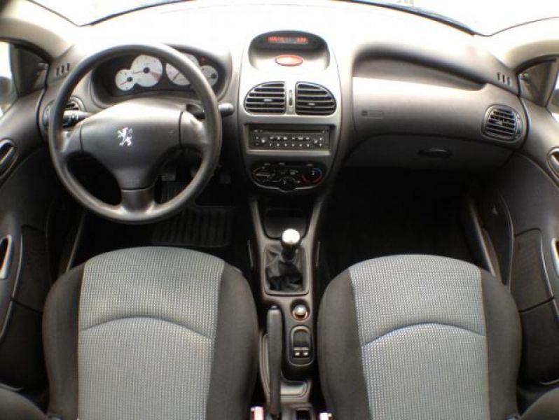 PEUGEOT 206 1.4 HDi