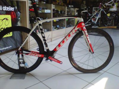 Look 695 carbone intégrée année 2011