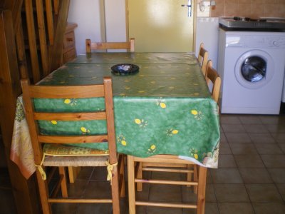 bordure mer pavillonpour 4/5pers avec terrasse fermée 