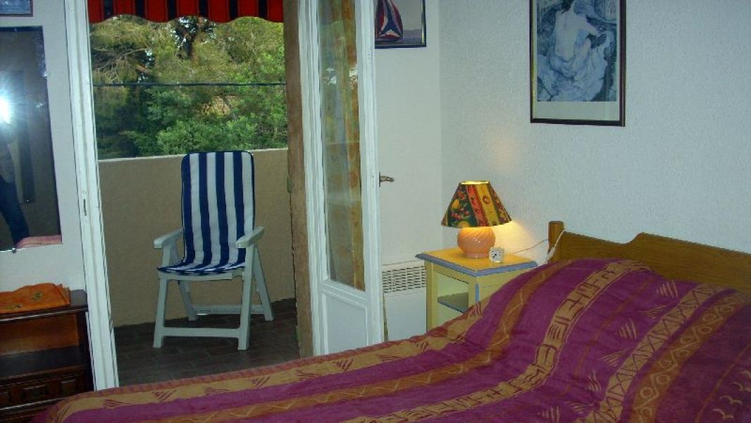 T2 4pers 300m bord mer Parking Saint Aygulf 83370 VAR 