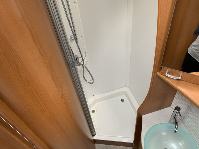 Don de mon  Camping Car - Intégral Pilote Explorateur Porteur Mercedes 318 733 FJ