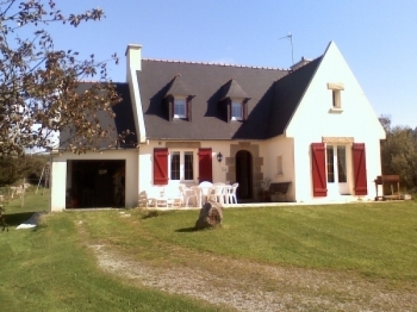 Villa Océane à 800m de la plage de l'île Vierge (  CROZON  )