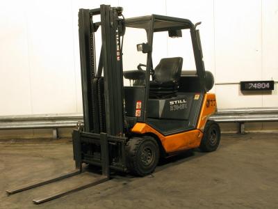 Chariot élévateur essence STILL R-70-25-T /TRIPLEX 4.93M