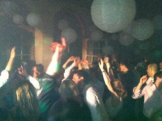 Paris dj est une société d’animation et de sonoris...