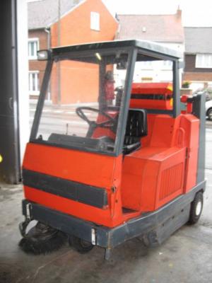 Balayeuse autoporte gaz HAKO JONAS 1450V