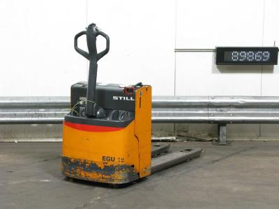 TRANSPALETTE ELECT STILL EGU-18 /AN 2001