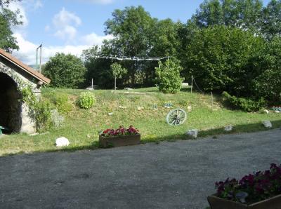 SAINT JEAN D'HERANS MAISON DANS CORPS DE FERME