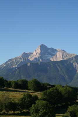 SAINT LAURENT EN BEAUMONT ANCIEN CORPS DE FERME