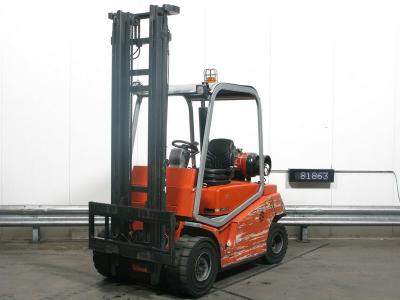 Chariot élévateur GAZ BT CBG-30 /DUPLEX 4.20M