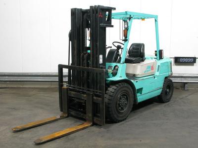 Chariot élévateur DIESEL MITSUBISHI FD-35/ TRIPLEX 4.80M