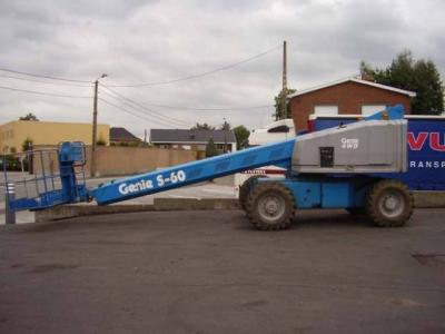 Nacelle diesel TELESCOPIQUE GENIE S-60/ 270 KG