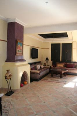 Très jolie villa de 330m² à louer/Marrakech-Rte de Casa 