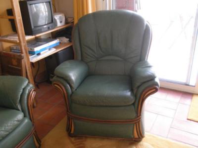 Don de mon Canapé 2 places + 2 Fauteuils cuir vert