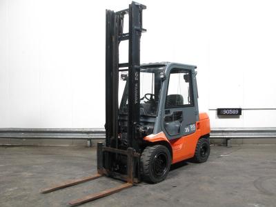 Chariot élévateur DIESEL TOYOTA 02.7-FDJF-35/ DUPLEX 5M