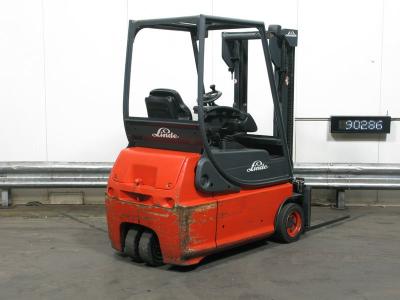 chariot élévateur elect FENWICK E-16-02 (335)/ dx 3m