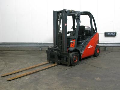 Chariot élévateur GAZ FENWICK H-25-T (392)/ TRIPLEX 4.70M