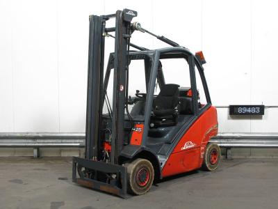 chariot élévateur GAZ FENWICK H-25-T (392)/ DUPLEX 4M