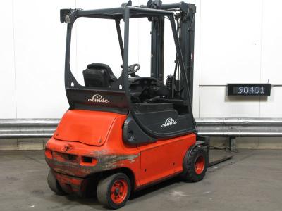 chariot élévateur elect FENWICK E-20-P-02(335)/ TRIPLEX 4.90M