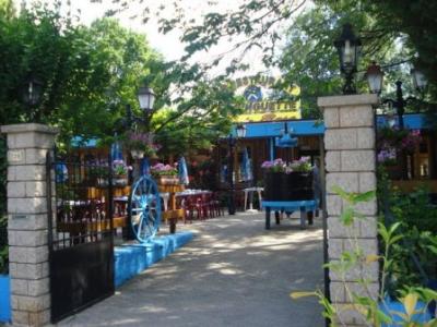 Restaurant La GUINGUETTE chez la ROSE