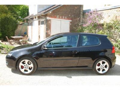 Volkswagen Golf v 2.0 tfsi 200 gti dsg 3p