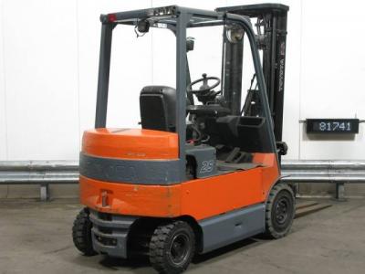 Chariot élévateur elect TOYOTA 7-FBMF-25/ TX 5.50M