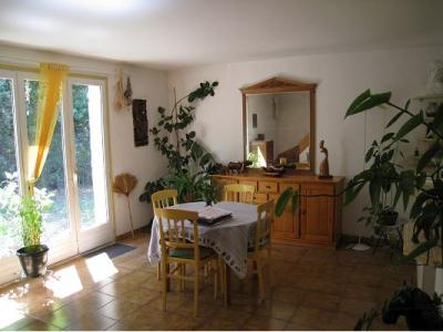 Ville thermale hérault Maison avec terrain 225000 euros