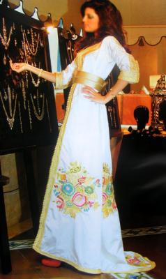 Caftan marocain tendance 2011 robe de mariage oriente takchita djellaba tunique jabador