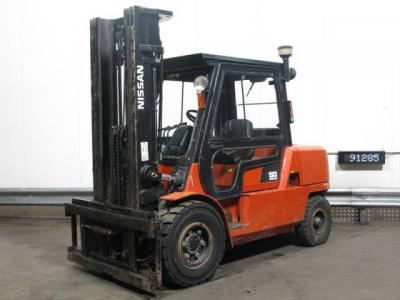 Chariot élévateur DIESEL NISSAN F04-D-50-Q/ TX 5.50M