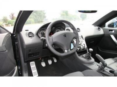 speciale promotion de fete de noel et de fin d'année.Version : 1.6 THP 200 BVM6 à 7000€