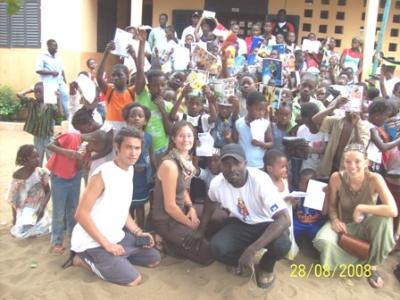 RECHERCHE DE BENEVOLES / HUMANITAIRE ETE 2011