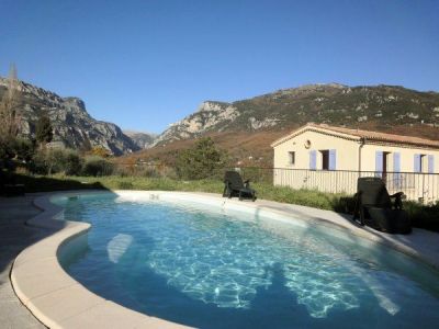 DERNIERES DISPO PROCHE CANNES GITE 5*****.1 a 17 pers.CLIM.PISCINE.dès 999€/sem