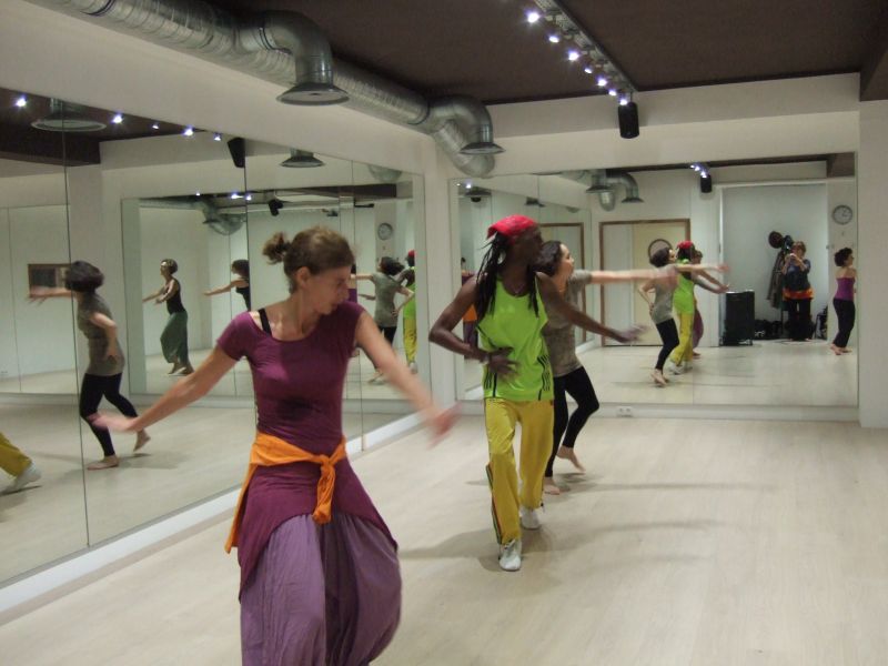 Cours de newafrodance avec jams sylla