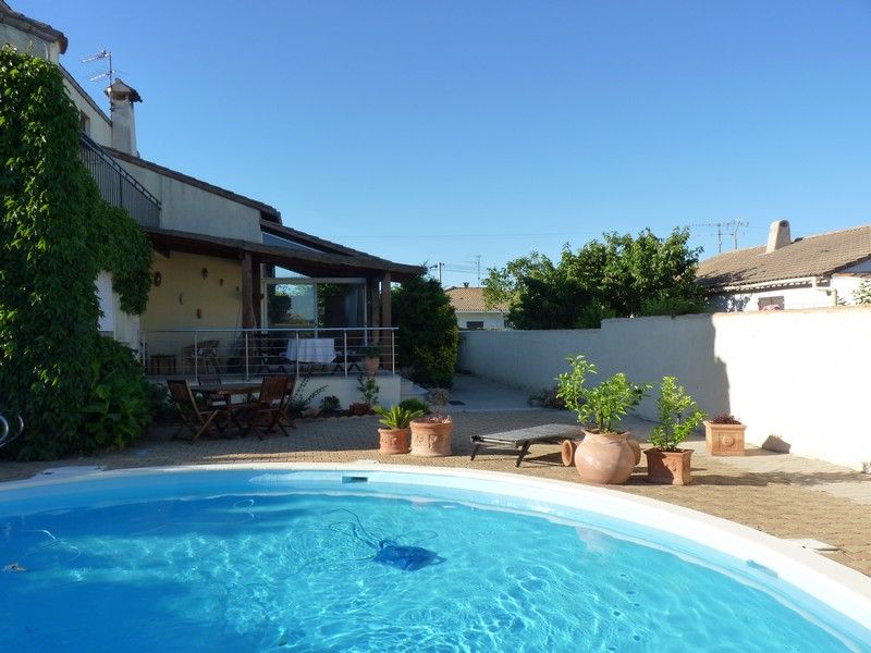 Villa non mitoyenne avec piscine