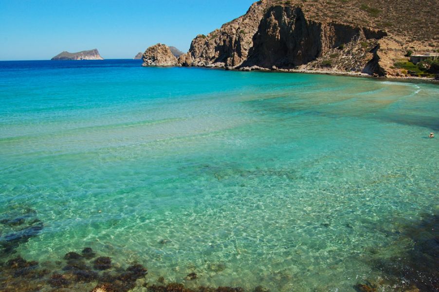 Greece cyclades island Milos rent studio apartment