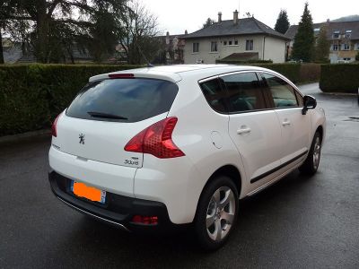 3008 allure E-HDI 115cv stop & start