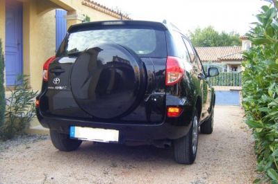 Toyota Rav4 III 136 D4D noire