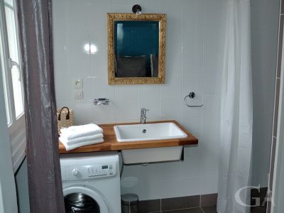 paris XV et XVI a louer deux pièces meublés