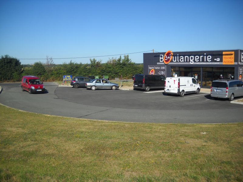 Location local 140m² sans droit au bail